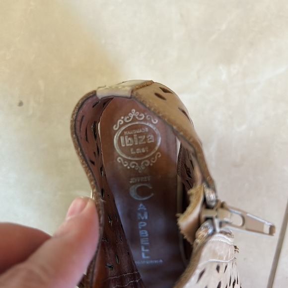 Barely worn Jeffrey Campbell Houdini heels - Picture 3 of 5